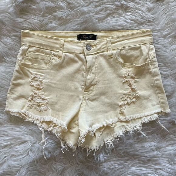 🖤 Klique B Distressed Denim Short Shorts Pale Yellow Medium - Picture 1 of 5